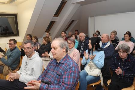 PREDSTAVITEV KNJIGE PREČUDOVITO CERKNIŠKO JEZERO G. STEINBERGA 10 FOTO LJUBO VUKELIČ